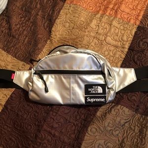 Supreme The north Face metallic Roo II lumbar pack